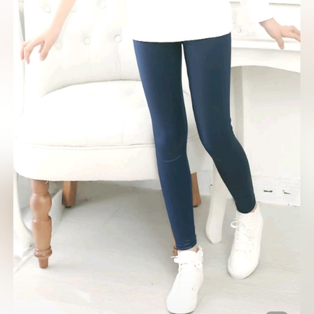 Girls Faux Leather Navy Blue Cropped Leggings Size 5/6